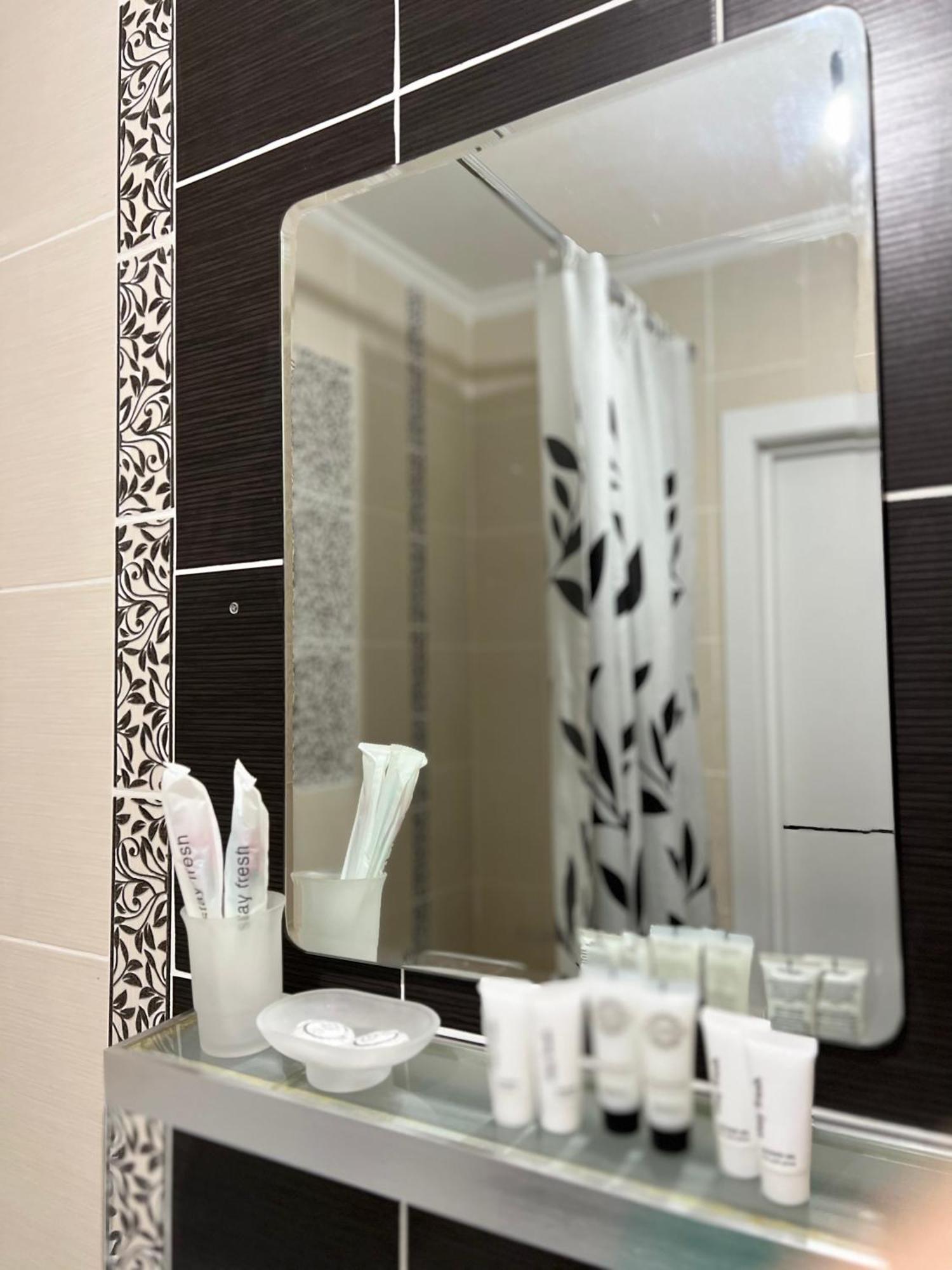 Hyat Apartment Bishkek Luaran gambar