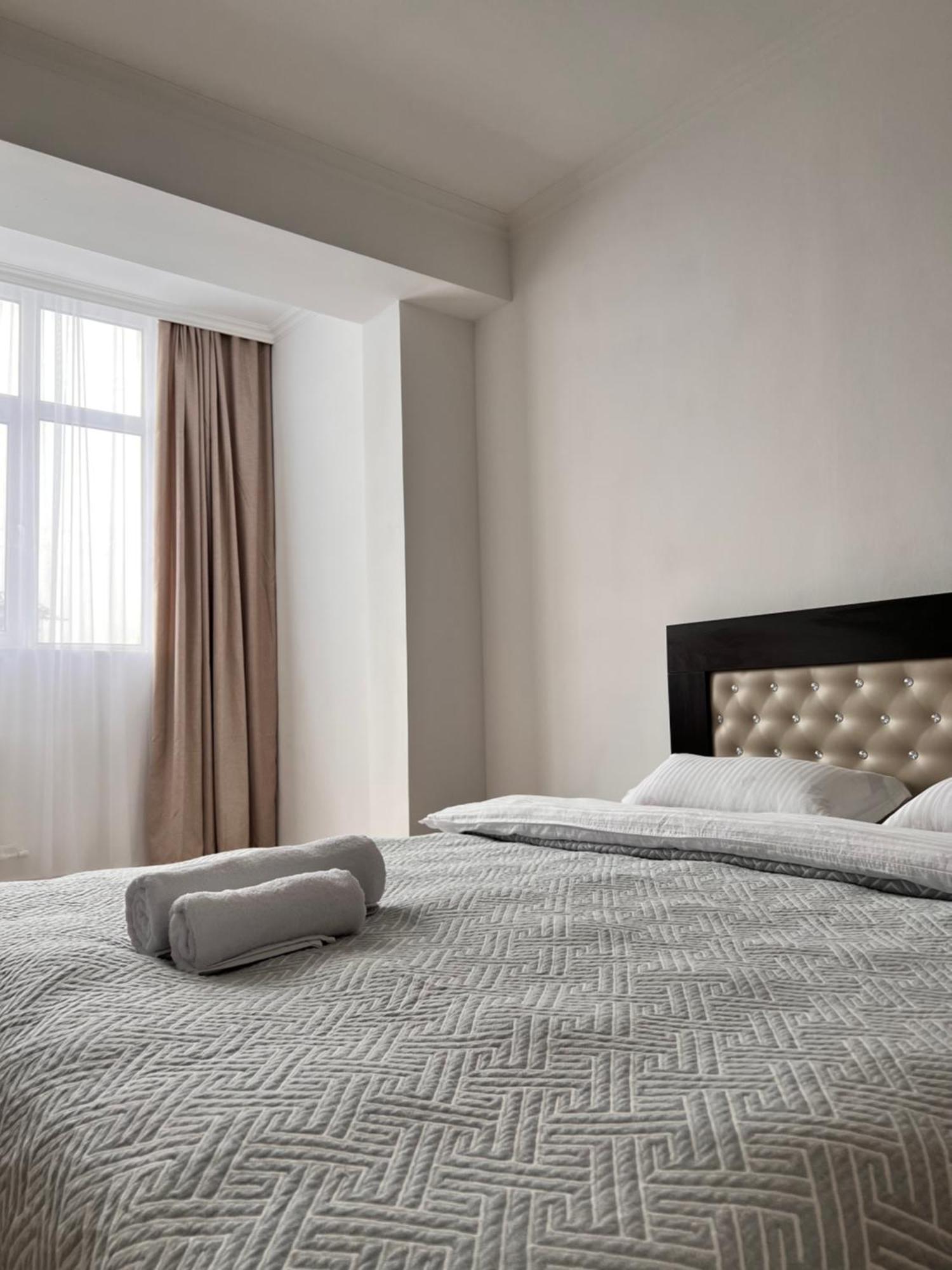 Hyat Apartment Bishkek Luaran gambar